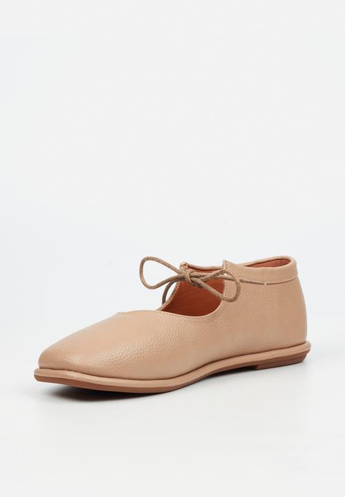 Butterfly Classics - Zaina 1 pump - taupe