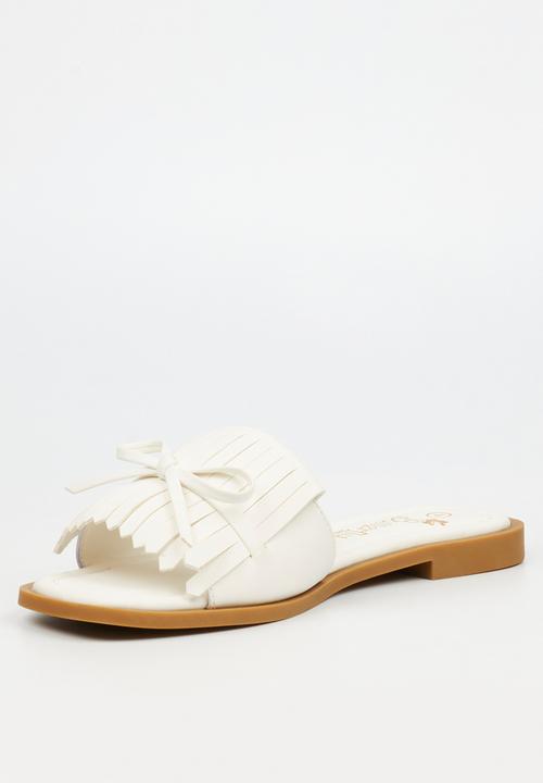 Butterfly Feet - Dorey 8 slide - white