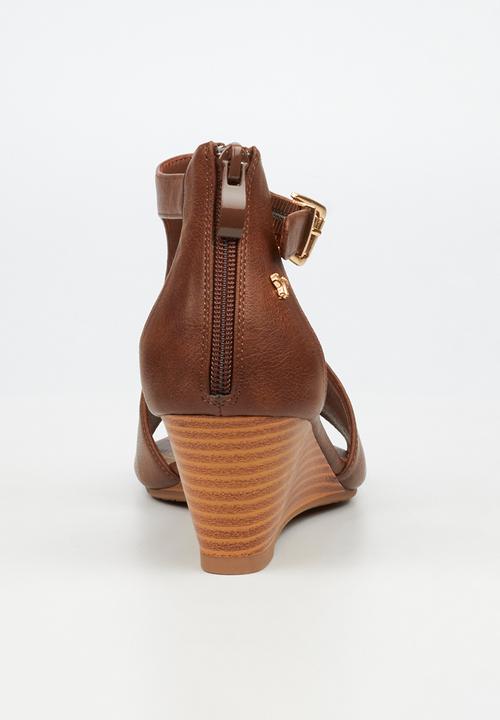 Butterfly Feet - Shani 15 wedge heel - chocolate