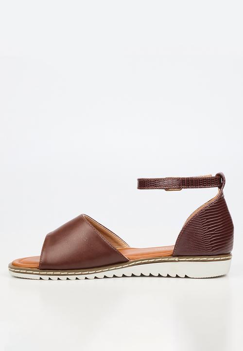 Butterfly Feet - Walnut 2 ankle strap sandal - chocolate