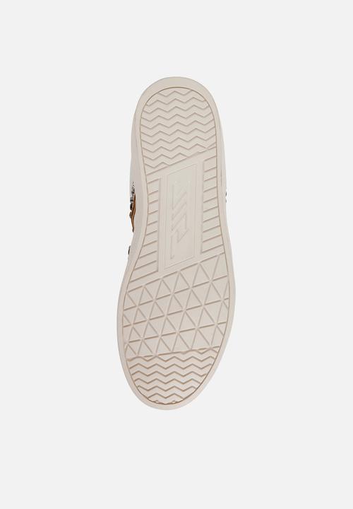 Steve Madden - Degree-stud sneaker - wht ice