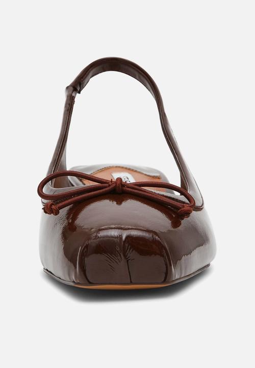 Steve Madden - Loved slingback - brn patent
