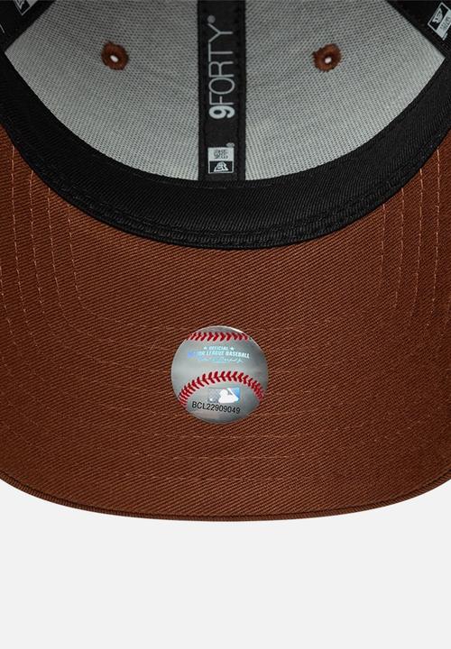 New Era - Female League Ess Midi 9Forty® - Dark Brown