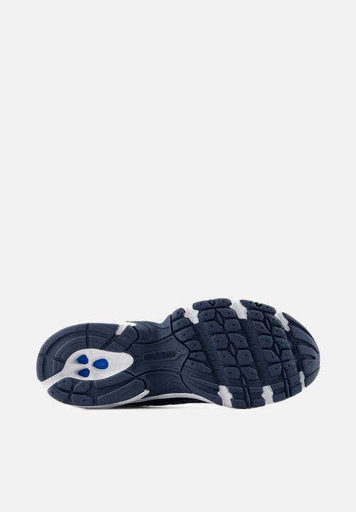 New Balance  - 740 Grade School