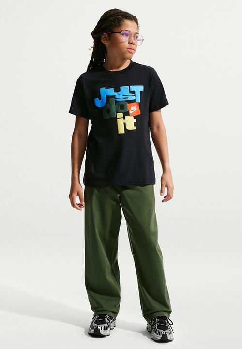 Nike - Kids Nike Sportswear Club Fam Tee