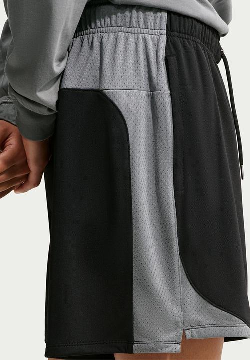 Nike - Air Wing Short  - Smoke Grey/Black