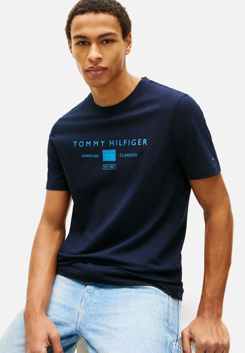 Tommy Hilfiger - BRAND LOVE MONO STACK TEE - Desert Sky