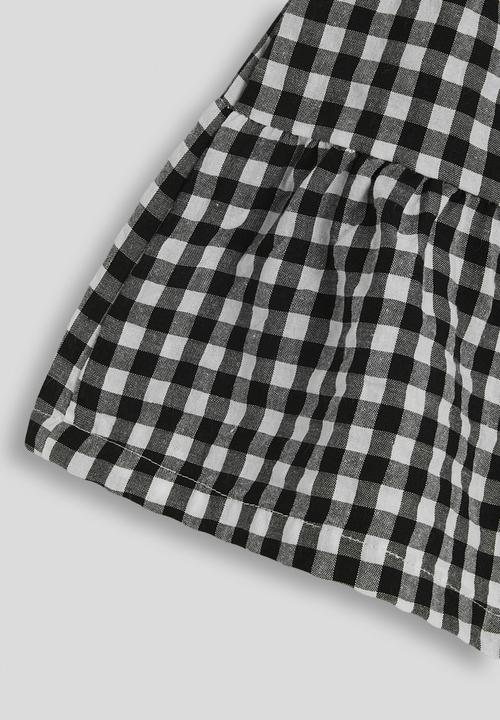 Pop Candy - Gingham ruffle shorts - black