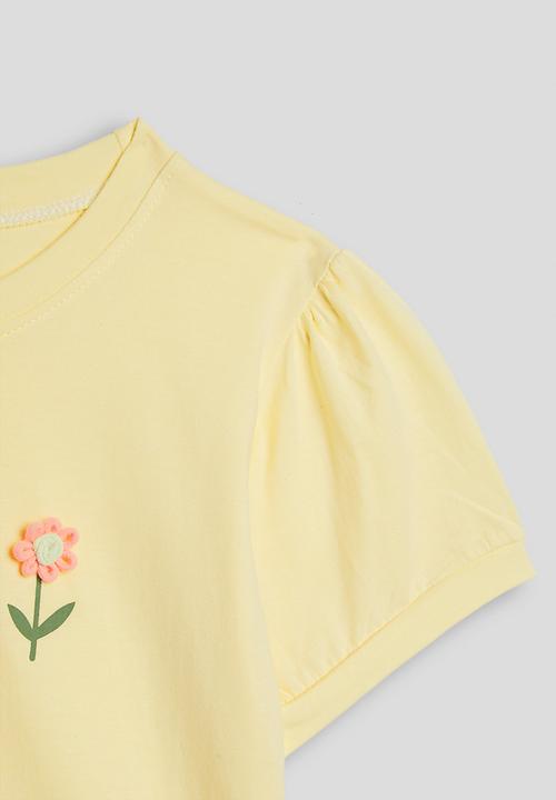 Pop Candy - Floral applique puff sleeve tee - light yellow