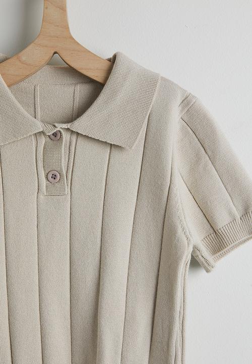 Pop Candy - Knit polo shirt and shorts - light beige