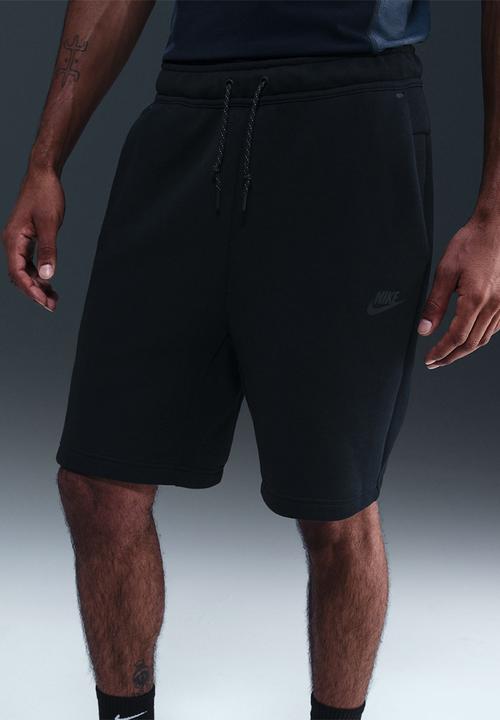Nike - Tech Fleece Short  - Black/Black