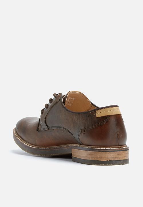 Steve Madden - Bentley