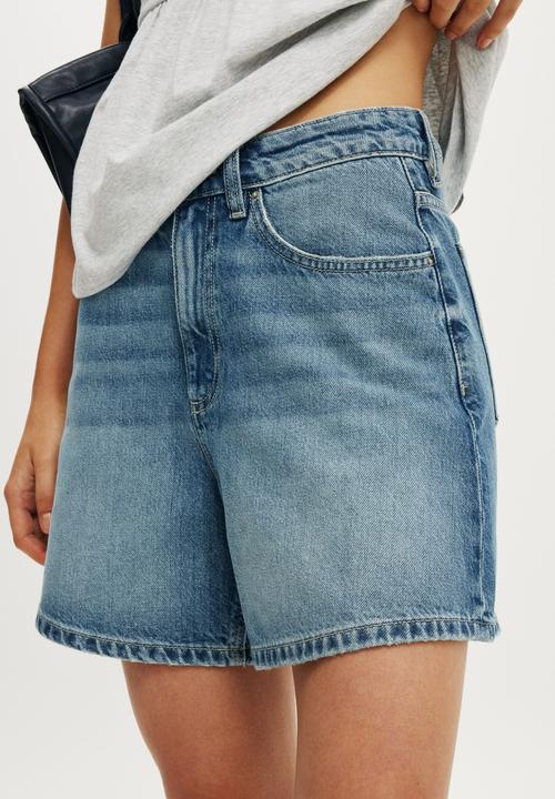 Cotton On - High 90s Denim Short - Palm Blue