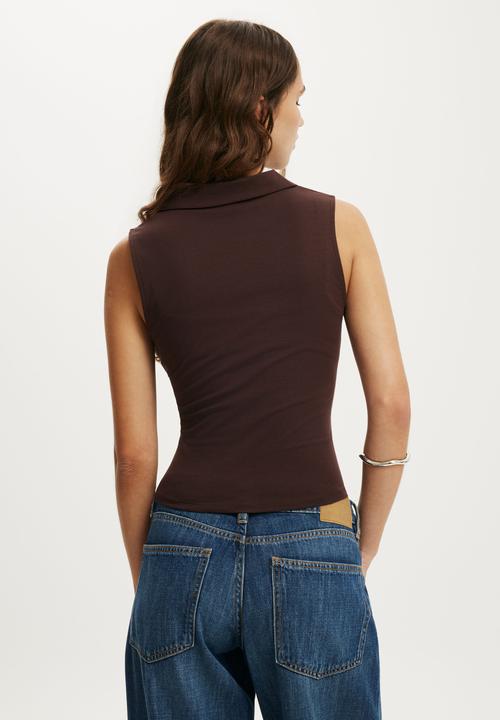 Cotton On - Gathered Front Polo - Dark Oak