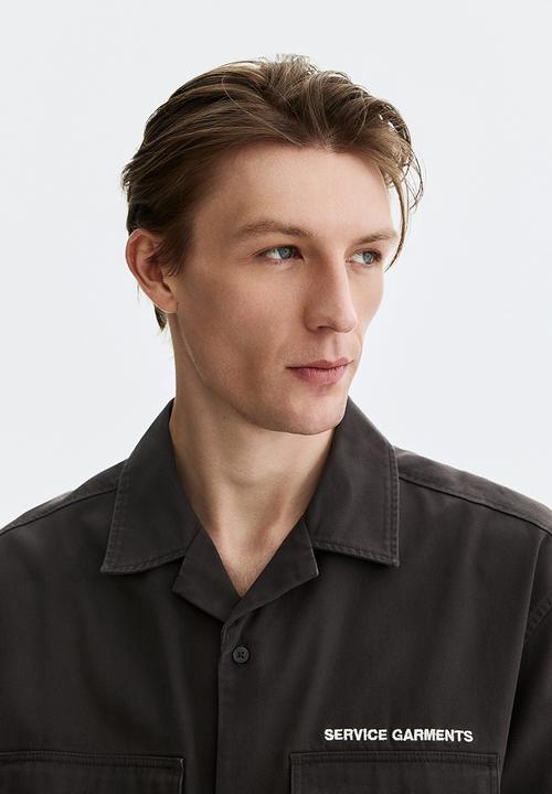 H&M - Relaxed fit short-sleeved utility shirt - dark grey/service garments
