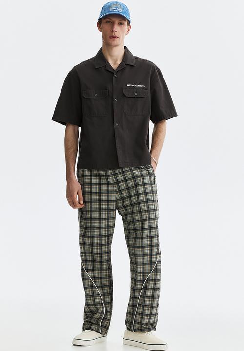 H&M - Relaxed fit short-sleeved utility shirt - dark grey/service garments