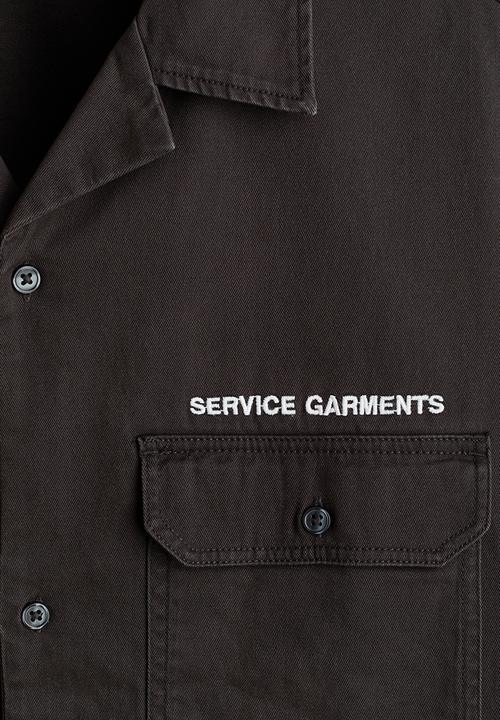 H&M - Relaxed fit short-sleeved utility shirt - dark grey/service garments