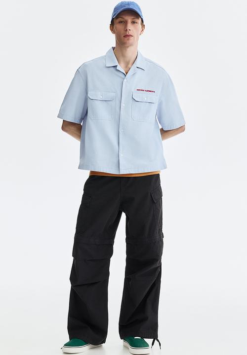 H&M - Relaxed fit short-sleeved utility shirt - light blue/service garments