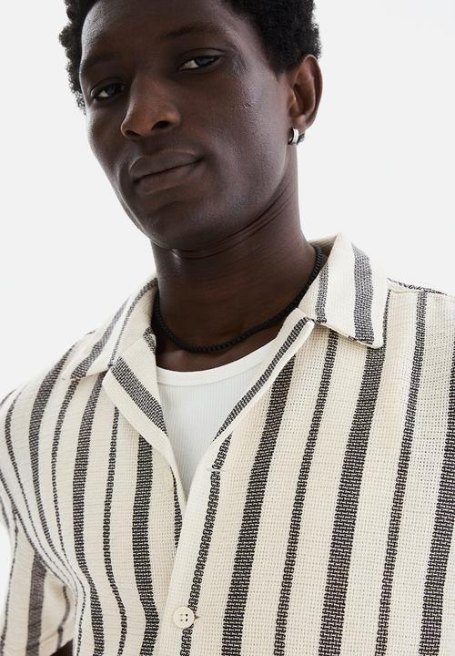 H&M - Regular fit shirt - black/striped
