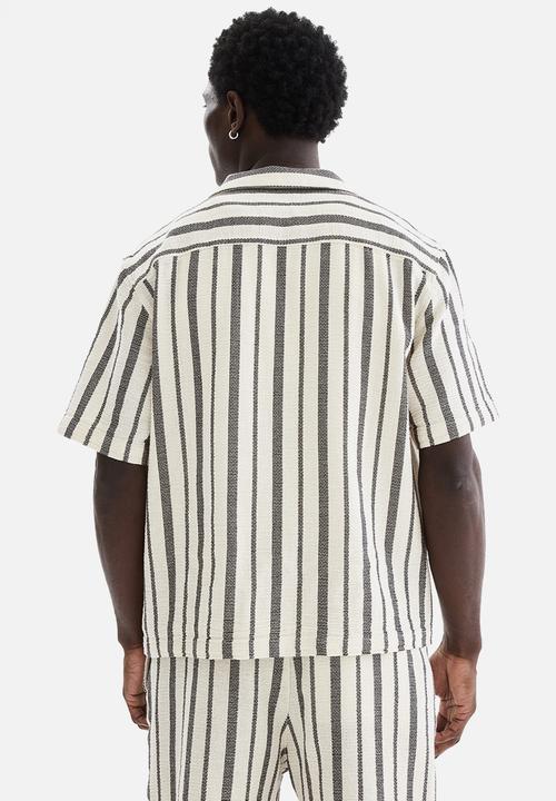 H&M - Regular fit shirt - black/striped