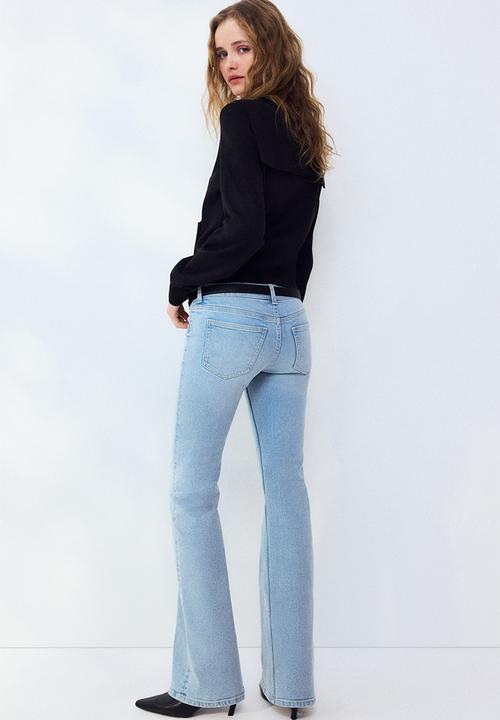 H&M - Flared low jeans - light denim blue