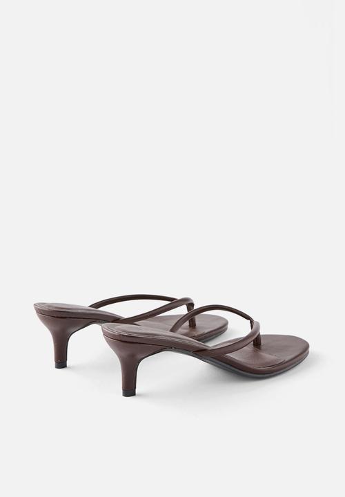 Cotton On - Harlow flip flop kitten heel - choc smooth