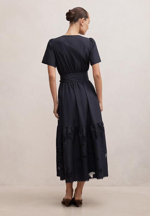 Forever New - Matilda embroidered tie midi dress in navy