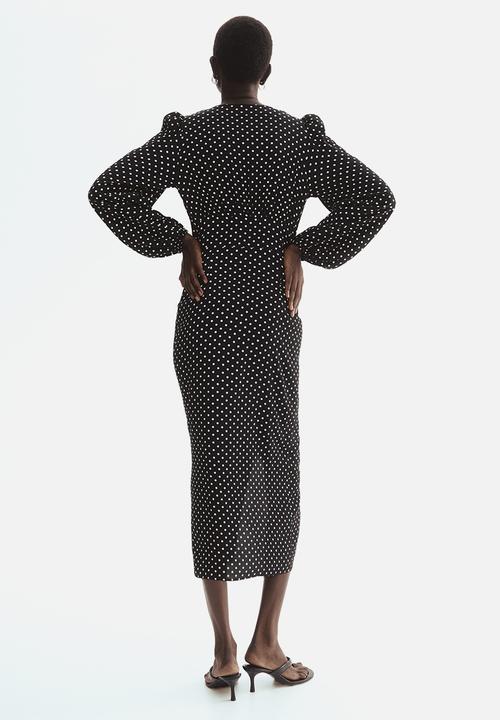 H&M - Long-sleeved viscose dress - black/spotted