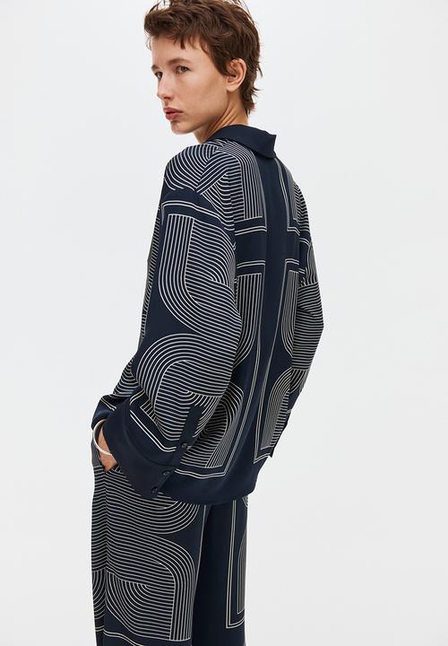 H&M - Oversized twill shirt - navy blue/patterned