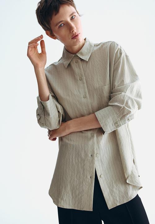 H&M - Oversized shirt - khaki beige/pinstriped