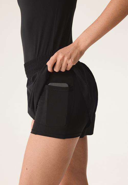 H&M - Layered sports shorts with pocket - black