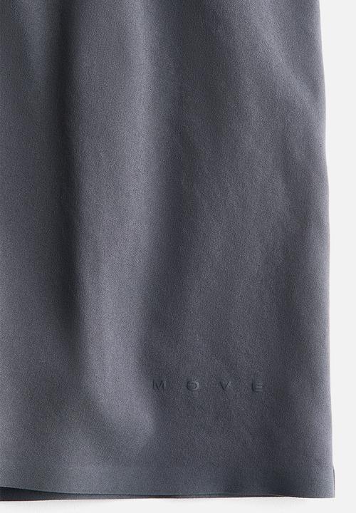 H&M - Layered sports shorts with pocket - dark clay grey