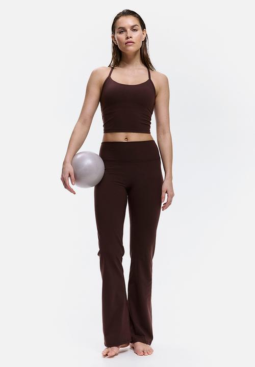 H&M - Medium support sports strappy top with softmove - warm brown