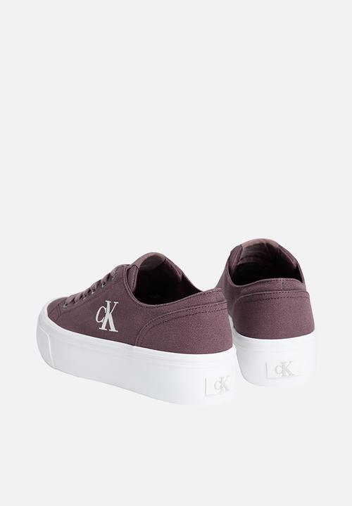 Calvin Klein - Valentina - Peppercorn