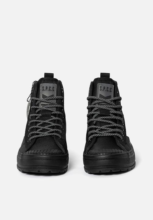 S.P.C.C - Surge Obscura Hi Sneakers  - Black/White