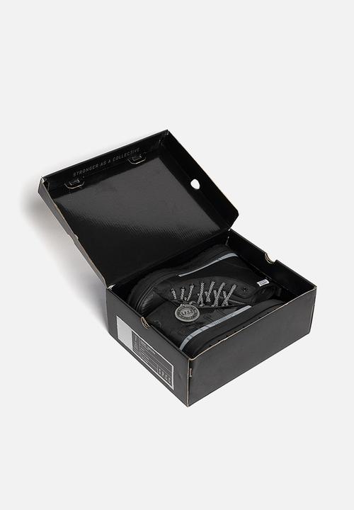 S.P.C.C - Surge Obscura Hi Sneakers  - Black/White
