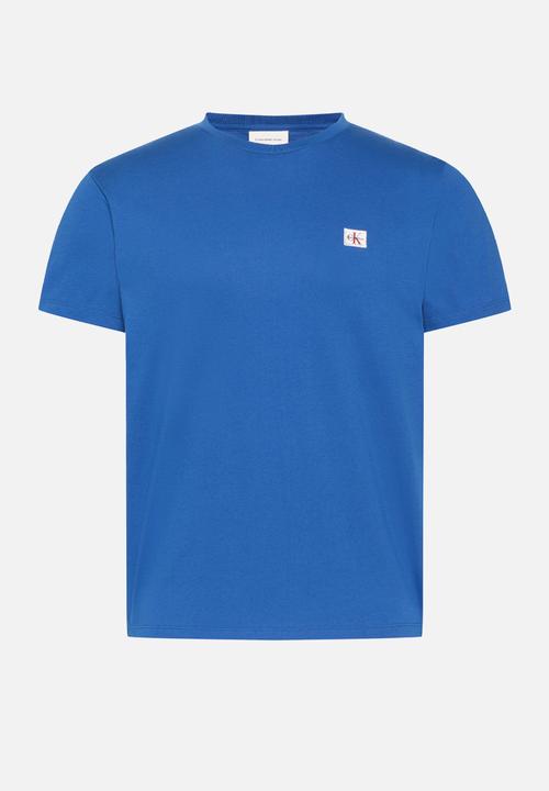 Calvin Klein - SS BADGE 30S JERSEY CLASSIC TEE - Classic Blue