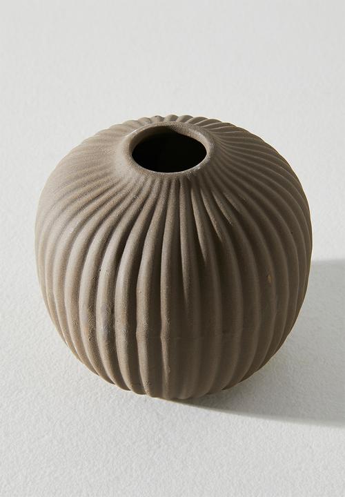 H&S - Embossed porcelain vase set of 3 - Brown