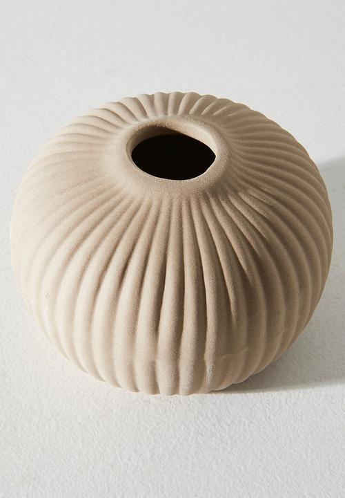 H&S - Embossed porcelain vase set of 3 - Taupe
