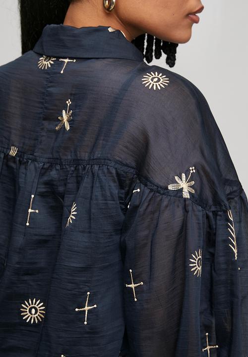 Me&B - Plus Hands Embroidery Bellow Sleeve Shirt - ink