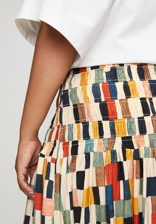 Me&B - Plus Shirring Basque Maxi Skirt With Pockets - Multicolour