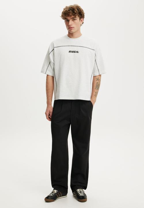 Cotton On - Cropped Fit Graphic T-shirt - White Marle/Pvln