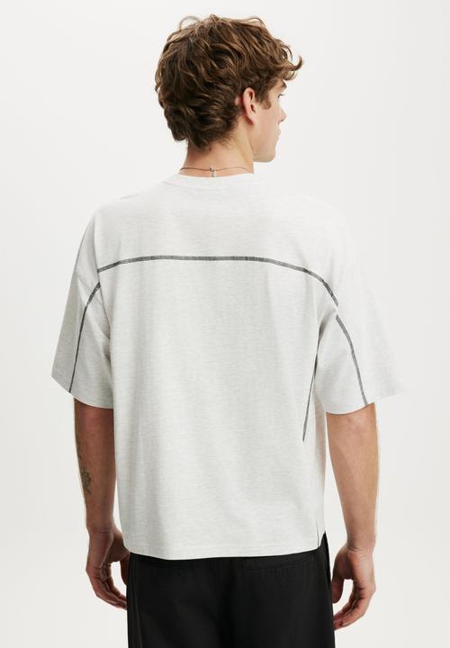 Cotton On - Cropped Fit Graphic T-shirt - White Marle/Pvln