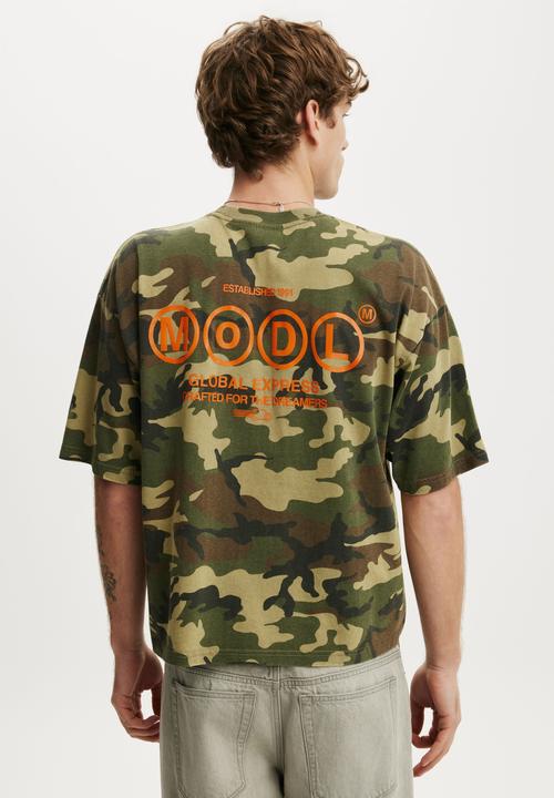 Cotton On - Cropped Fit Graphic T-shirt - Camo/Express