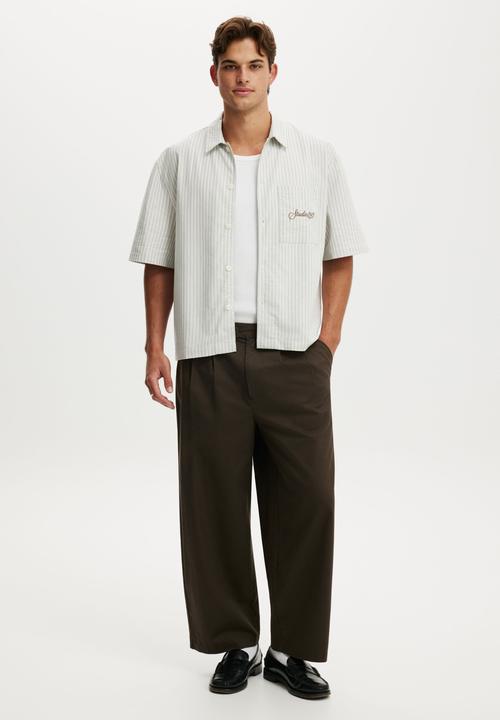 Cotton On - Ventura Short Sleeve Shirt - Grey Stripe Emb