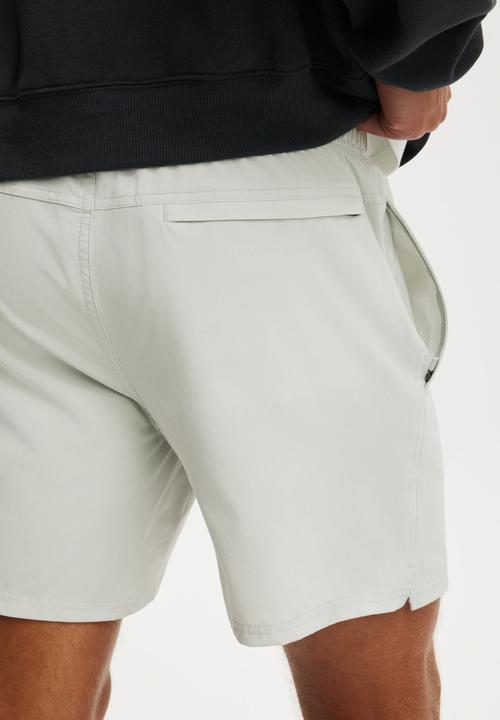 Cotton On - Easy Active Short - Light Grey