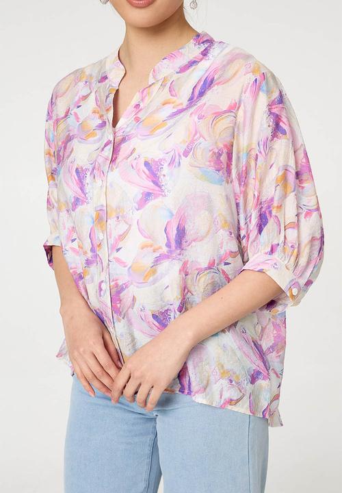 Stella Morgan - Half Sleeve Batwing Easy Wearing Printed Sheer Blouse With Back Button Stand Detail - Pink