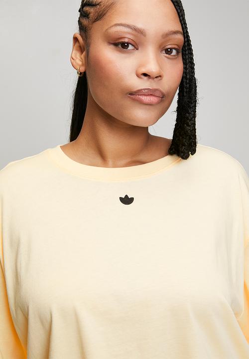 adidas Originals - Plus ess crop tee w s26 tee - warm vanilla