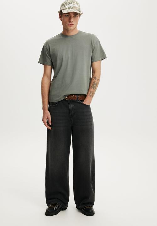 Cotton On - Fitted T-shirt - Slate Stone