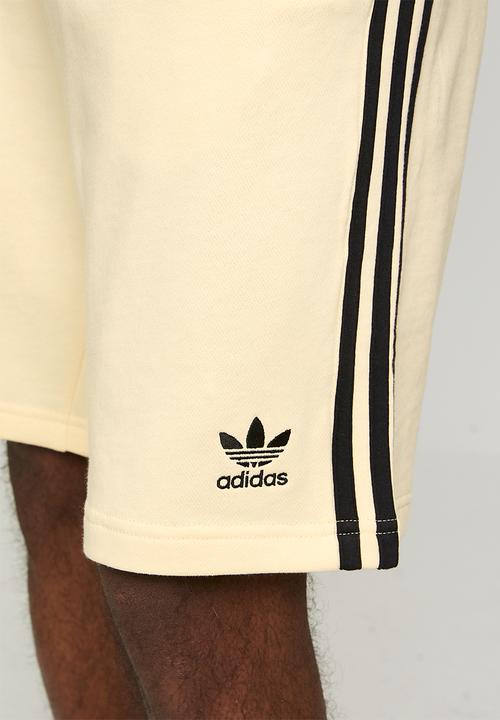 adidas Originals - 3-Stripe RT Short - Cream Warm Vanilla /Black